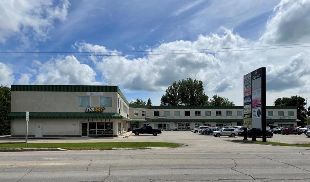 449 Main St, Oakbank, MB