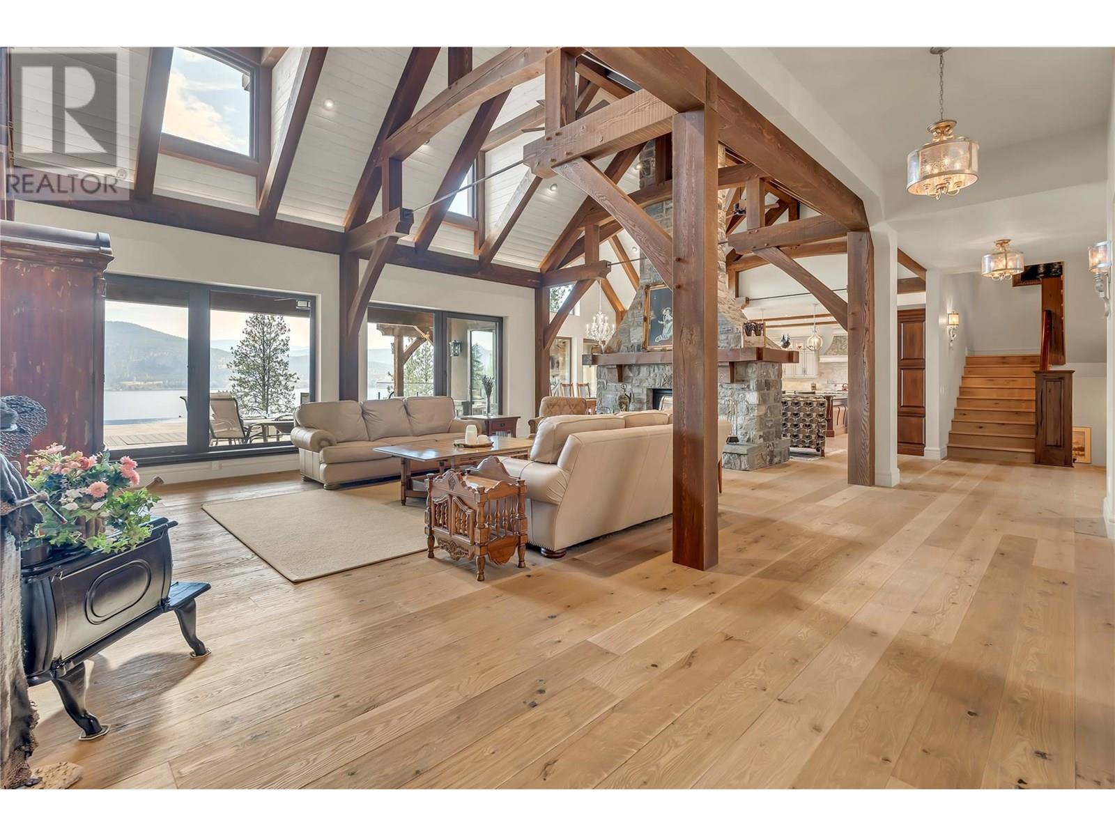 2119 Naramata Road, Naramata, BC - Indoor