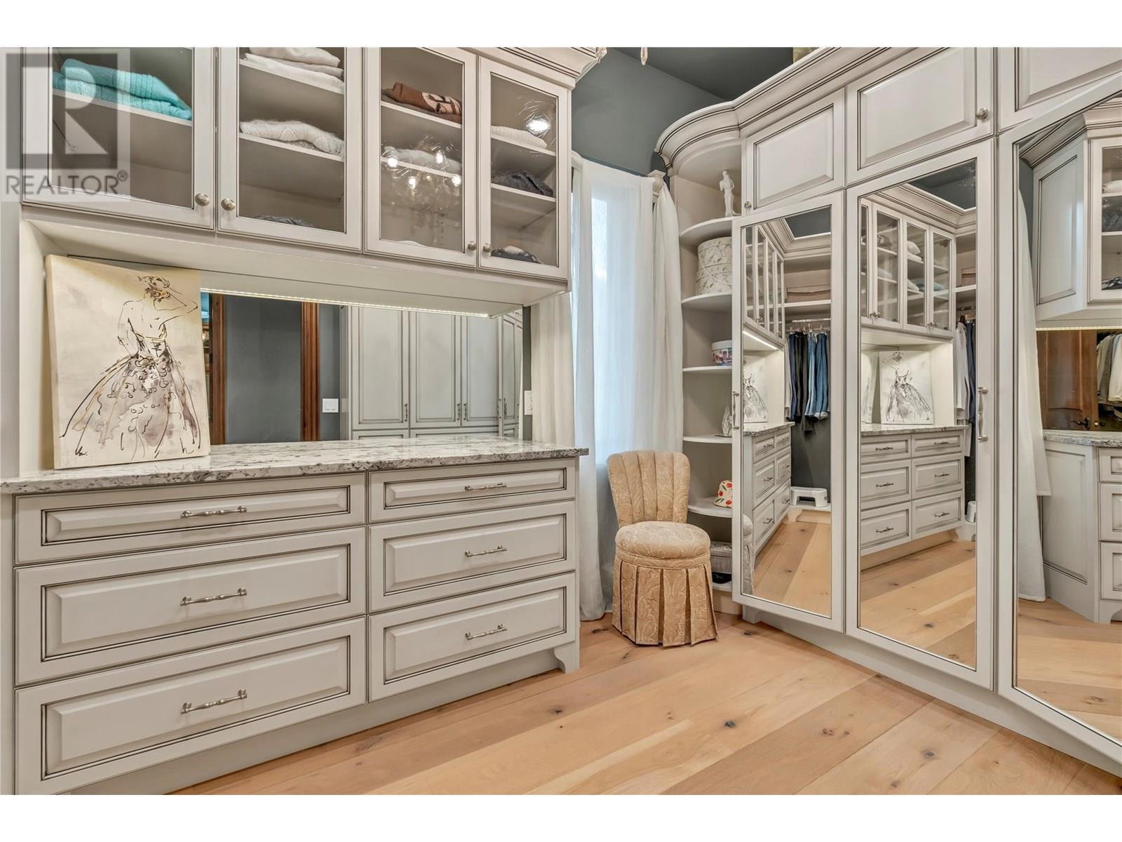 2119 Naramata Road, Naramata, BC - Indoor