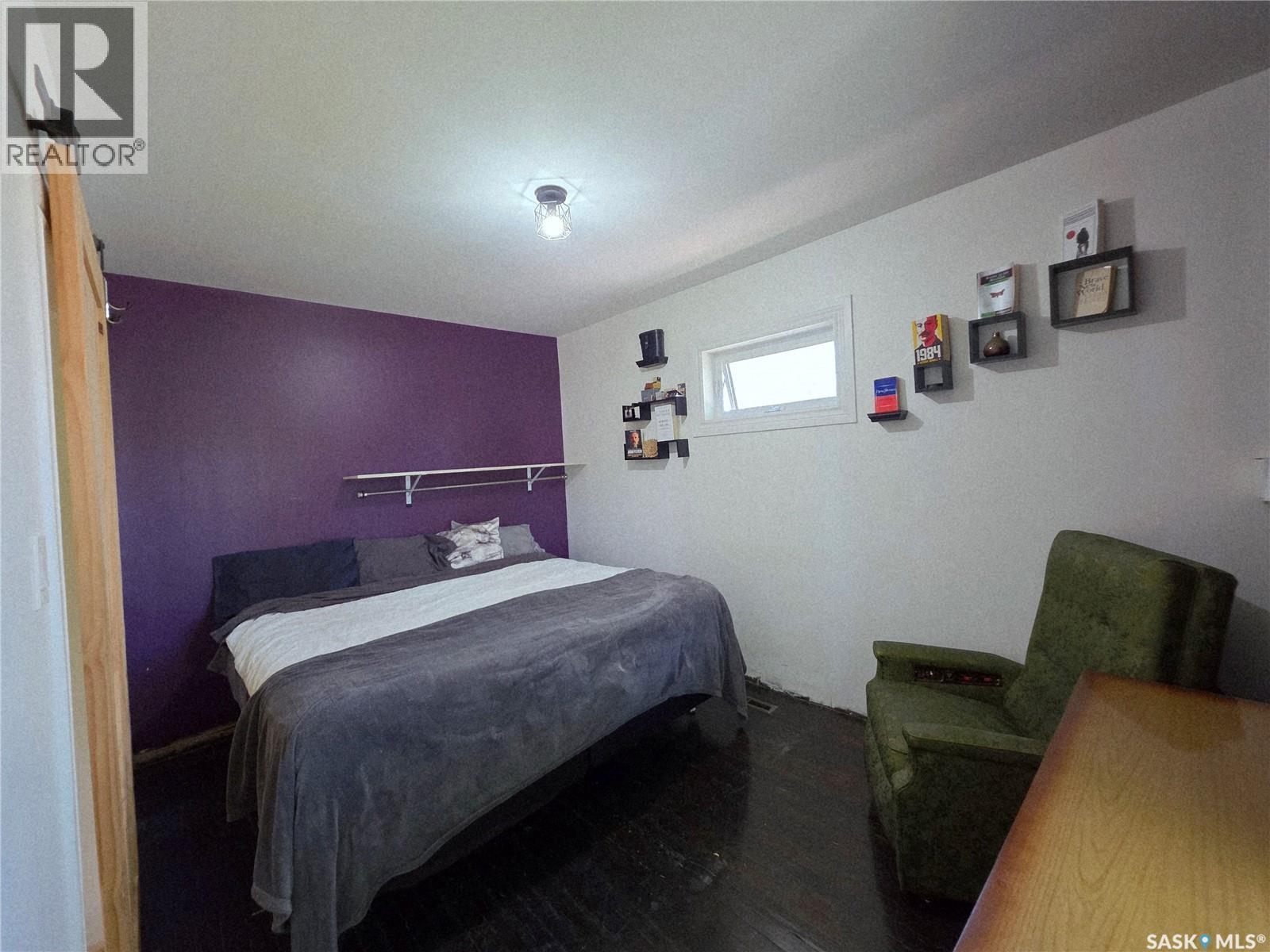 230 2Nd Avenue W, Canora, SK - Indoor Photo Showing Bedroom