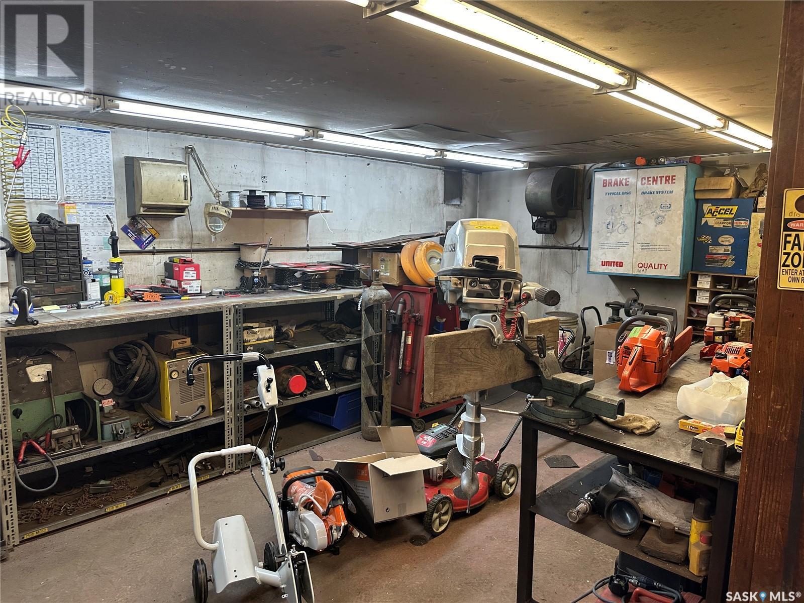 102 4Th Avenue N, Big River, SK