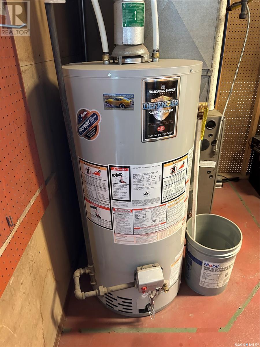 102 4Th Avenue N, Big River, SK