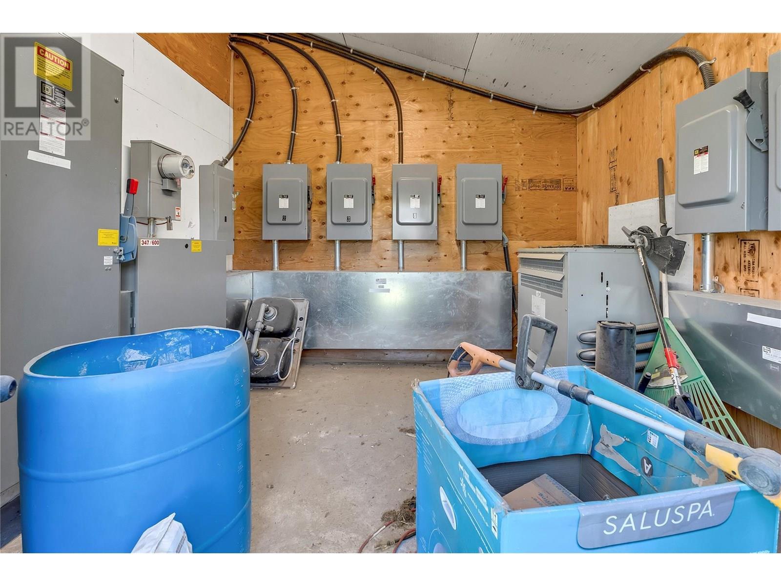 3803 Mclean Creek Road, Okanagan Falls, BC - Indoor