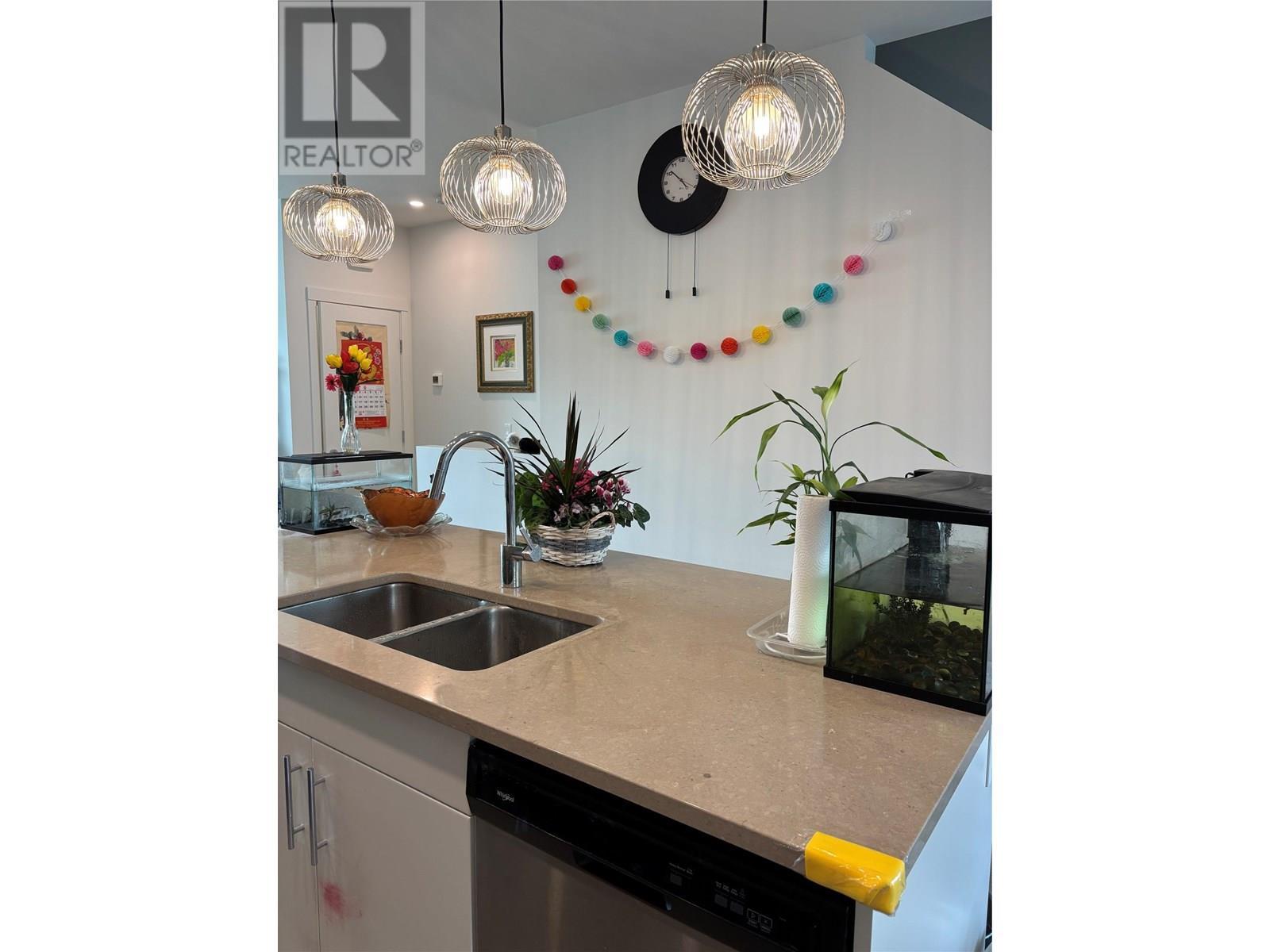 Kitchen - 610 Academy Way Unit# 363, Kelowna, BC - Indoor Photo Showing Kitchen With Double Sink