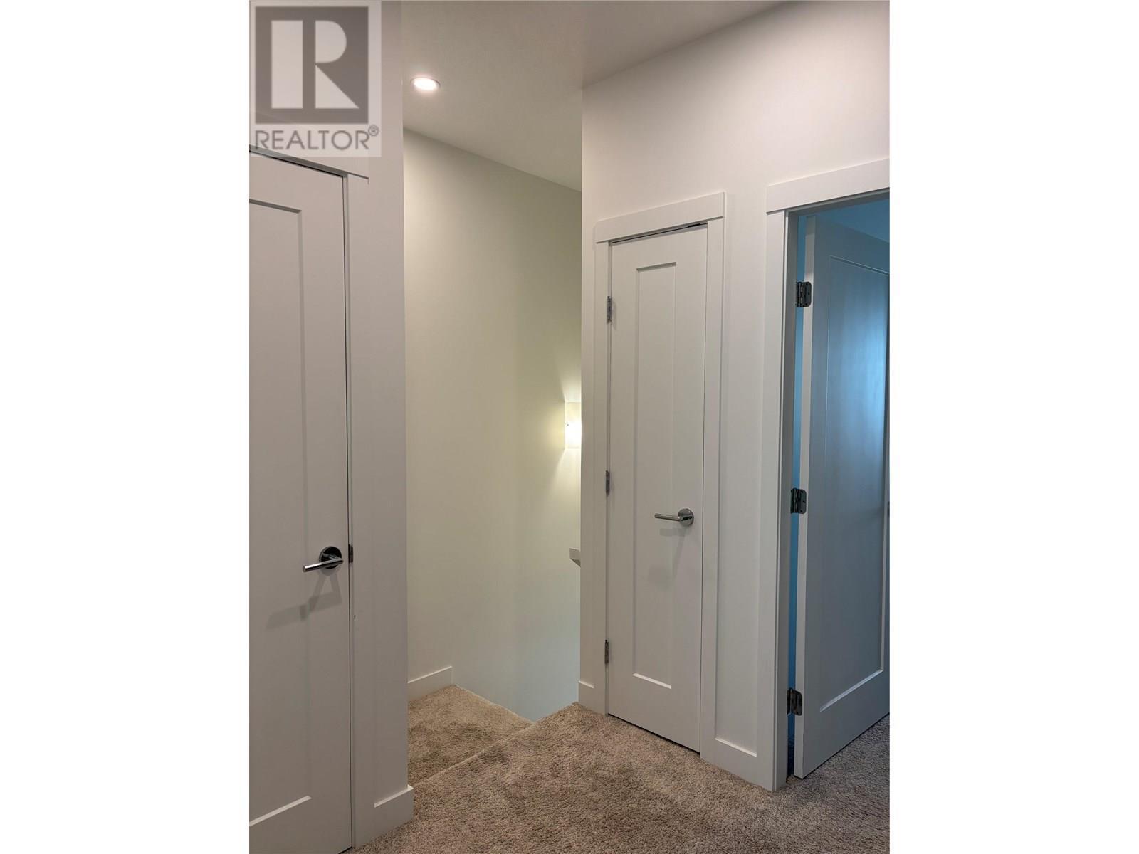 610 Academy Way Unit# 363, Kelowna, BC - Indoor Photo Showing Other Room