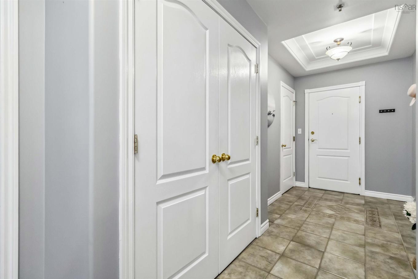 102 10 Regency Park Drive, Halifax, NS