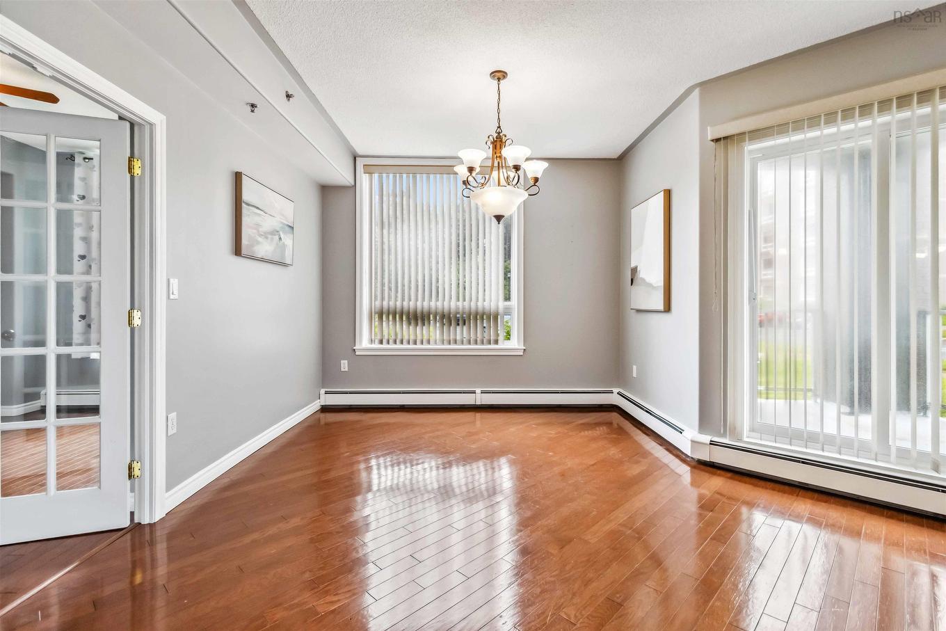 102 10 Regency Park Drive, Halifax, NS