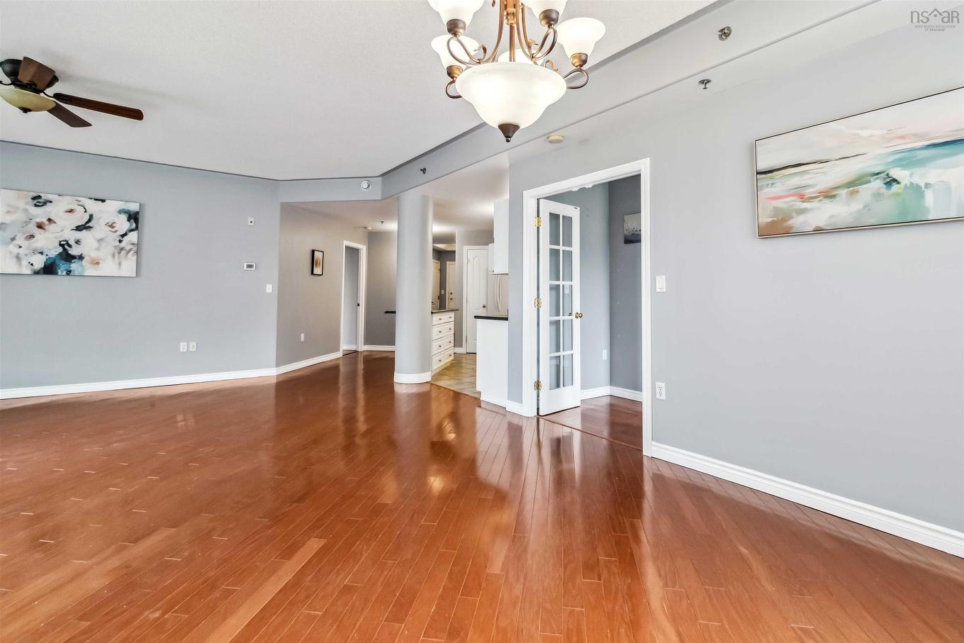 102 10 Regency Park Drive, Halifax, NS