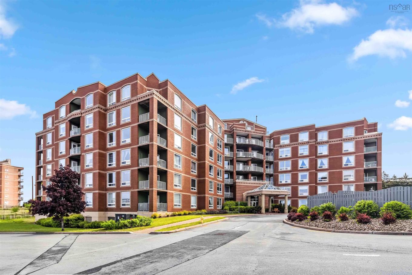 102 10 Regency Park Drive, Halifax, NS