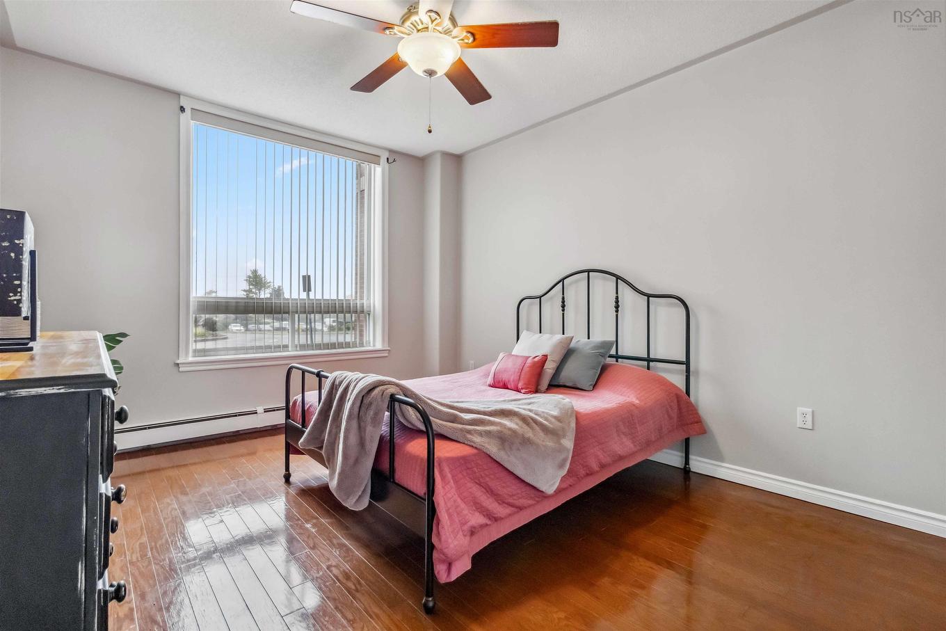 102 10 Regency Park Drive, Halifax, NS