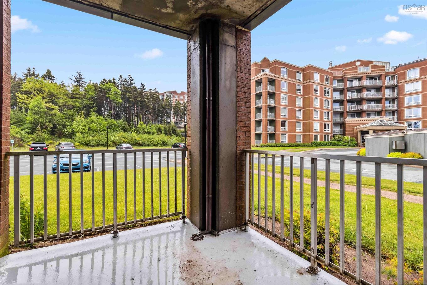 102 10 Regency Park Drive, Halifax, NS