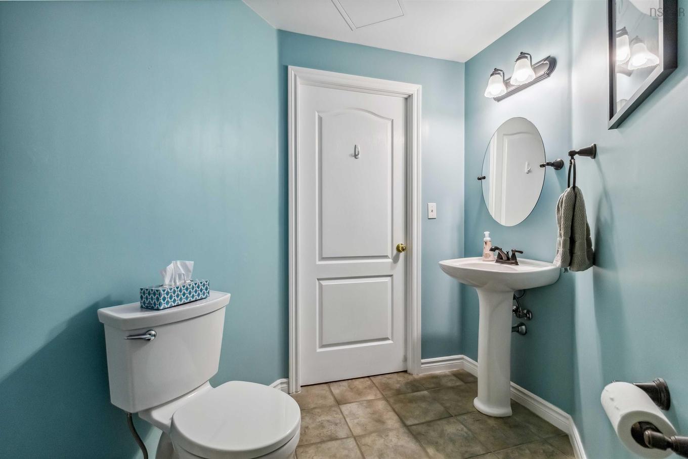 102 10 Regency Park Drive, Halifax, NS