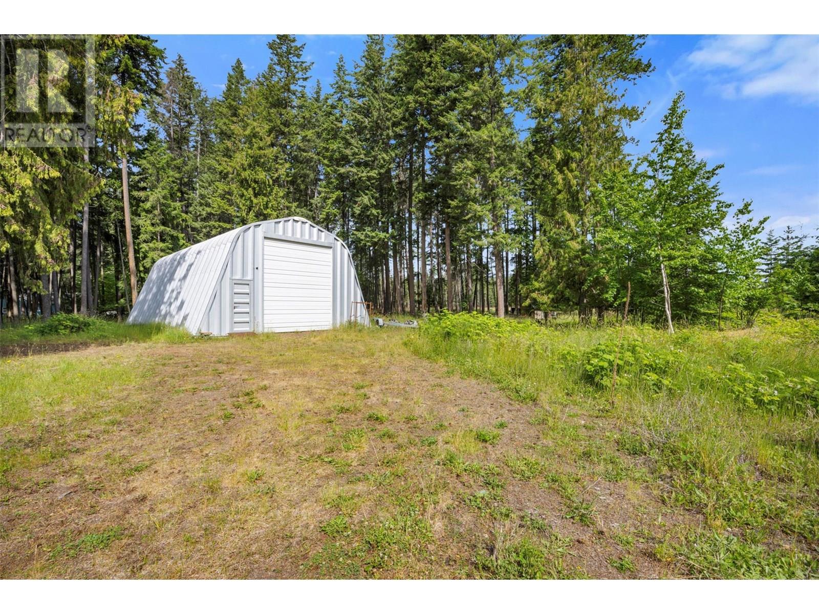 3789 Zinck Road, Scotch Creek, BC - Outdoor