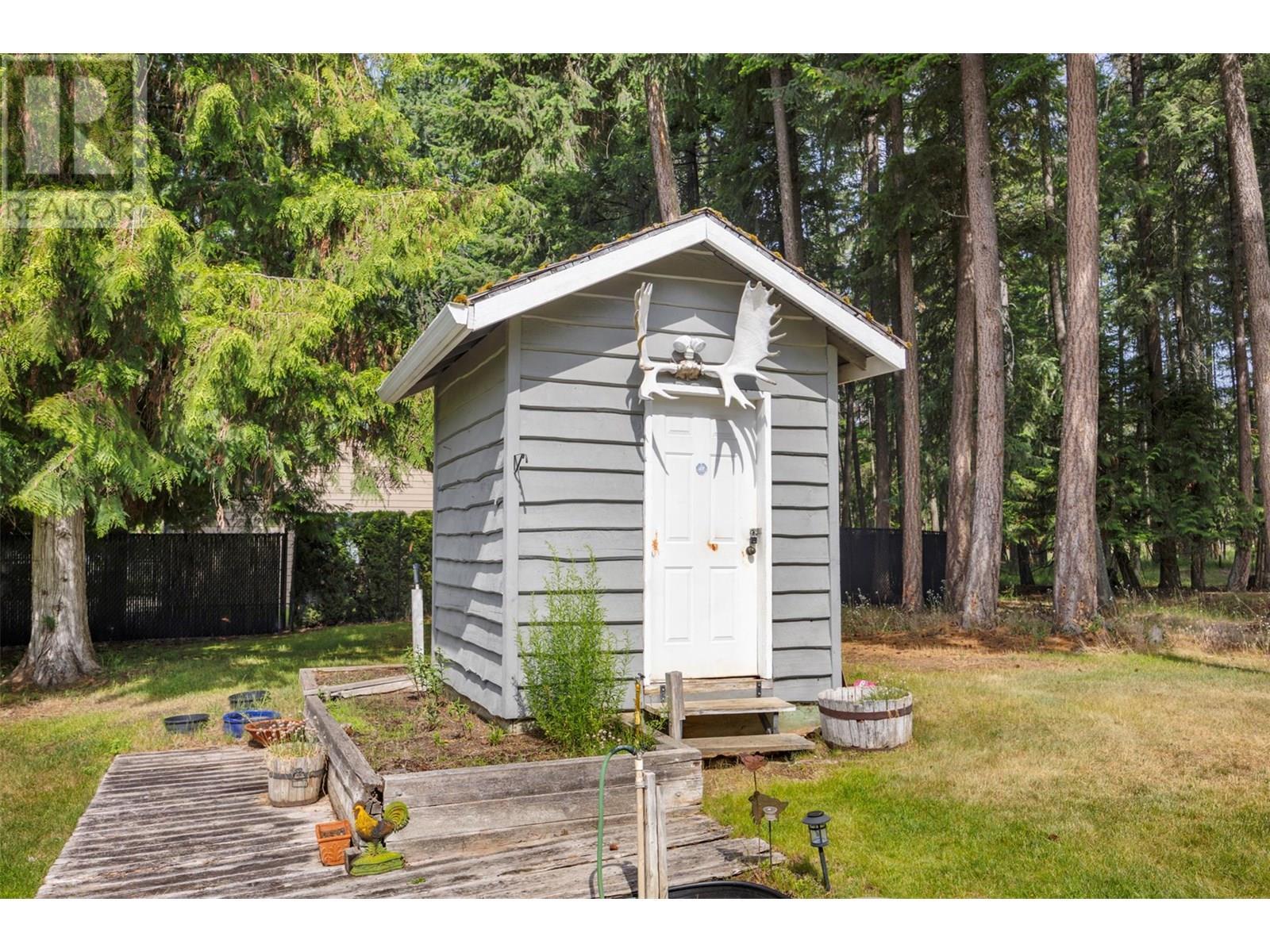 3789 Zinck Road, Scotch Creek, BC - Outdoor