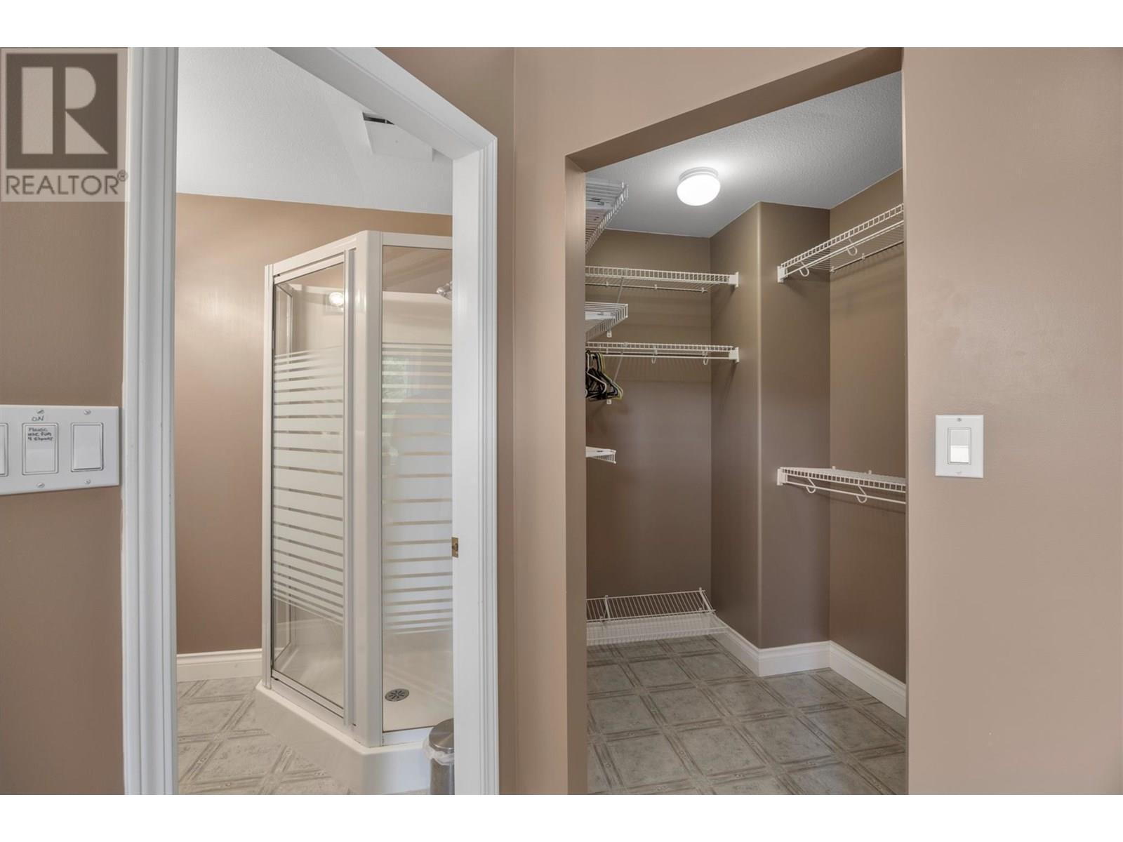 3789 Zinck Road, Scotch Creek, BC - Indoor