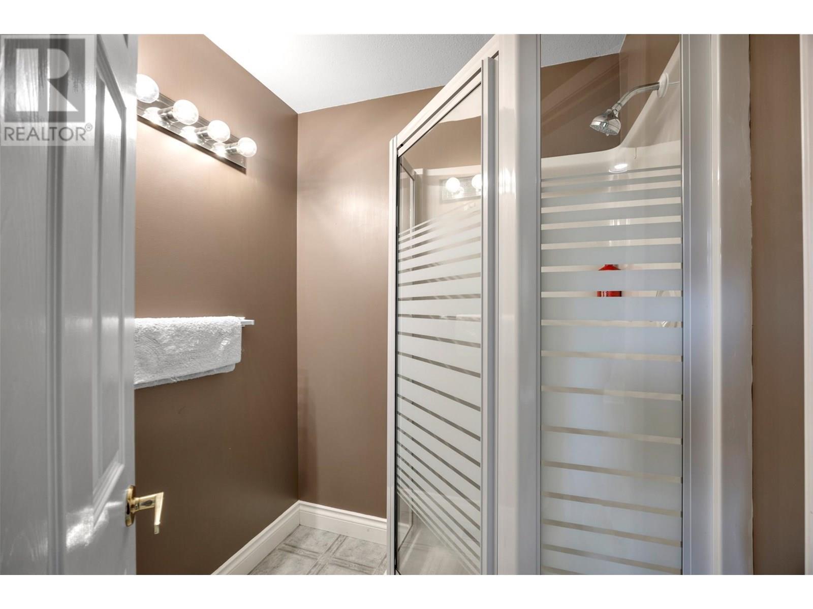 3789 Zinck Road, Scotch Creek, BC - Indoor Photo Showing Other Room