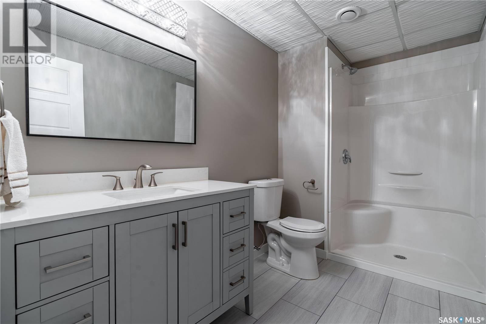 4818 Sandpiper Crescent E, Regina, SK - Indoor Photo Showing Bathroom