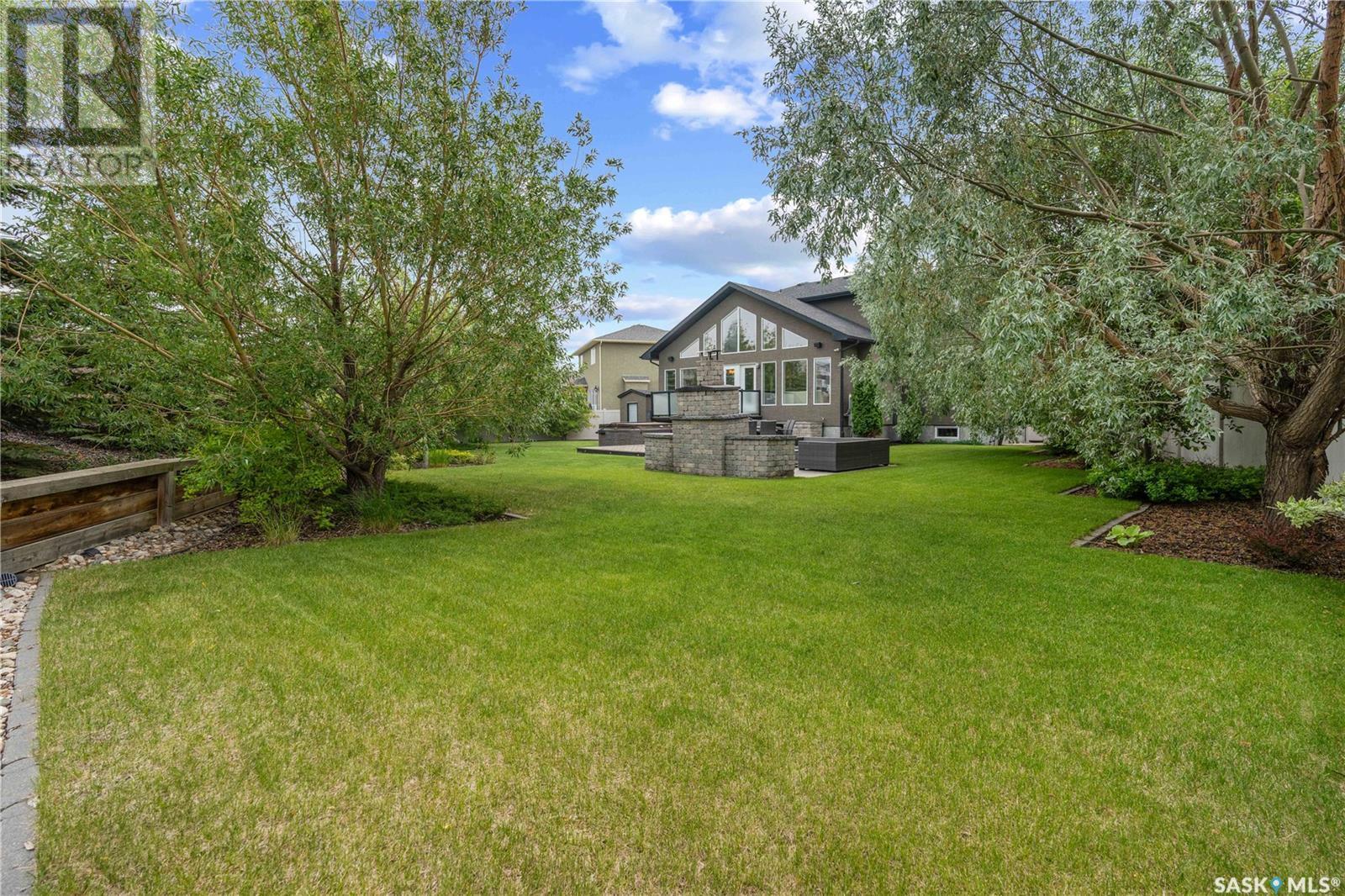 4818 Sandpiper Crescent E, Regina, SK - Outdoor With Backyard