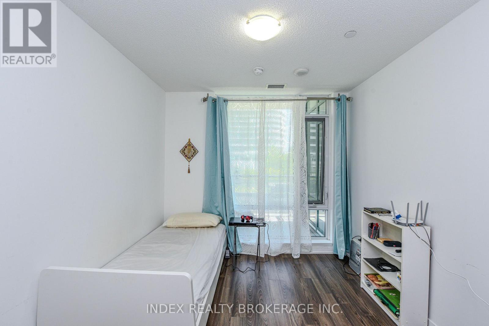 103 - 2560 Eglinton Avenue, Mississauga, ON - Indoor Photo Showing Bedroom