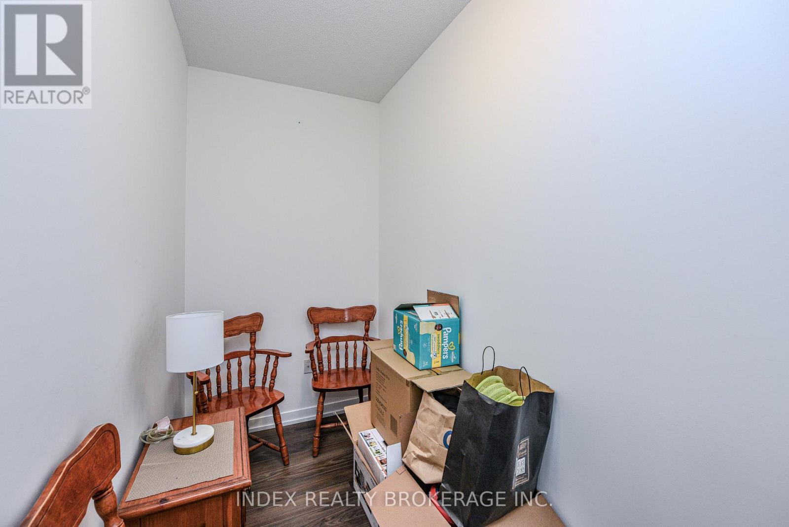 103 - 2560 Eglinton Avenue, Mississauga, ON - Indoor