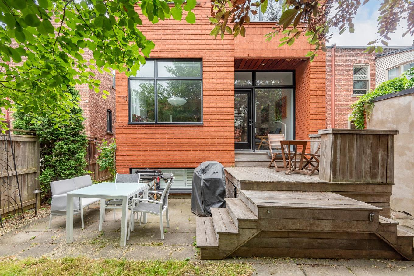 Face arrière - 4103 Av. Beaconsfield, Montréal (Côte-Des-Neiges/Notre-Dame-De-Grâce), QC - Outdoor With Deck Patio Veranda With Exterior