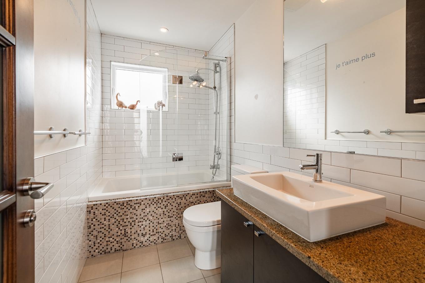 Salle de bains - 4103 Av. Beaconsfield, Montréal (Côte-Des-Neiges/Notre-Dame-De-Grâce), QC - Indoor Photo Showing Bathroom