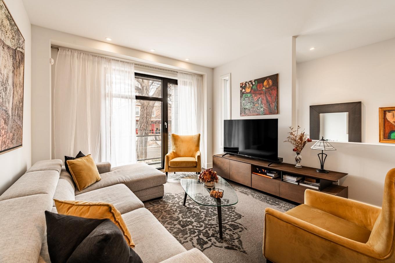 Salon - 4103 Av. Beaconsfield, Montréal (Côte-Des-Neiges/Notre-Dame-De-Grâce), QC - Indoor Photo Showing Living Room