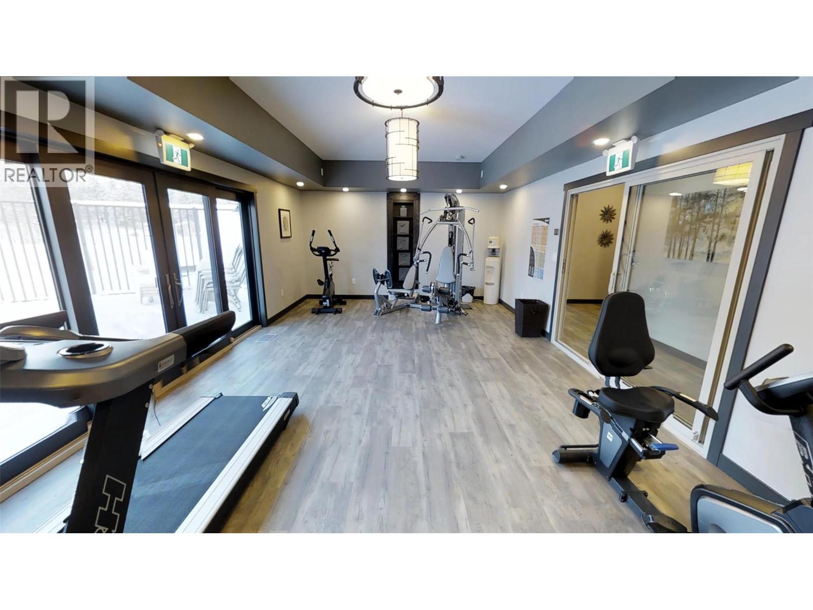 800 Bighorn Boulevard Unit# 825 E, Radium Hot Springs, BC - Indoor Photo Showing Gym Room