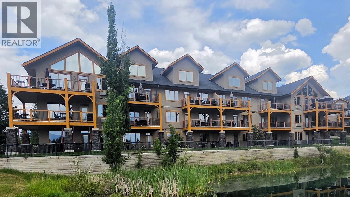 800 Bighorn Boulevard Unit# 825 E, Radium Hot Springs, BC - Outdoor With Facade