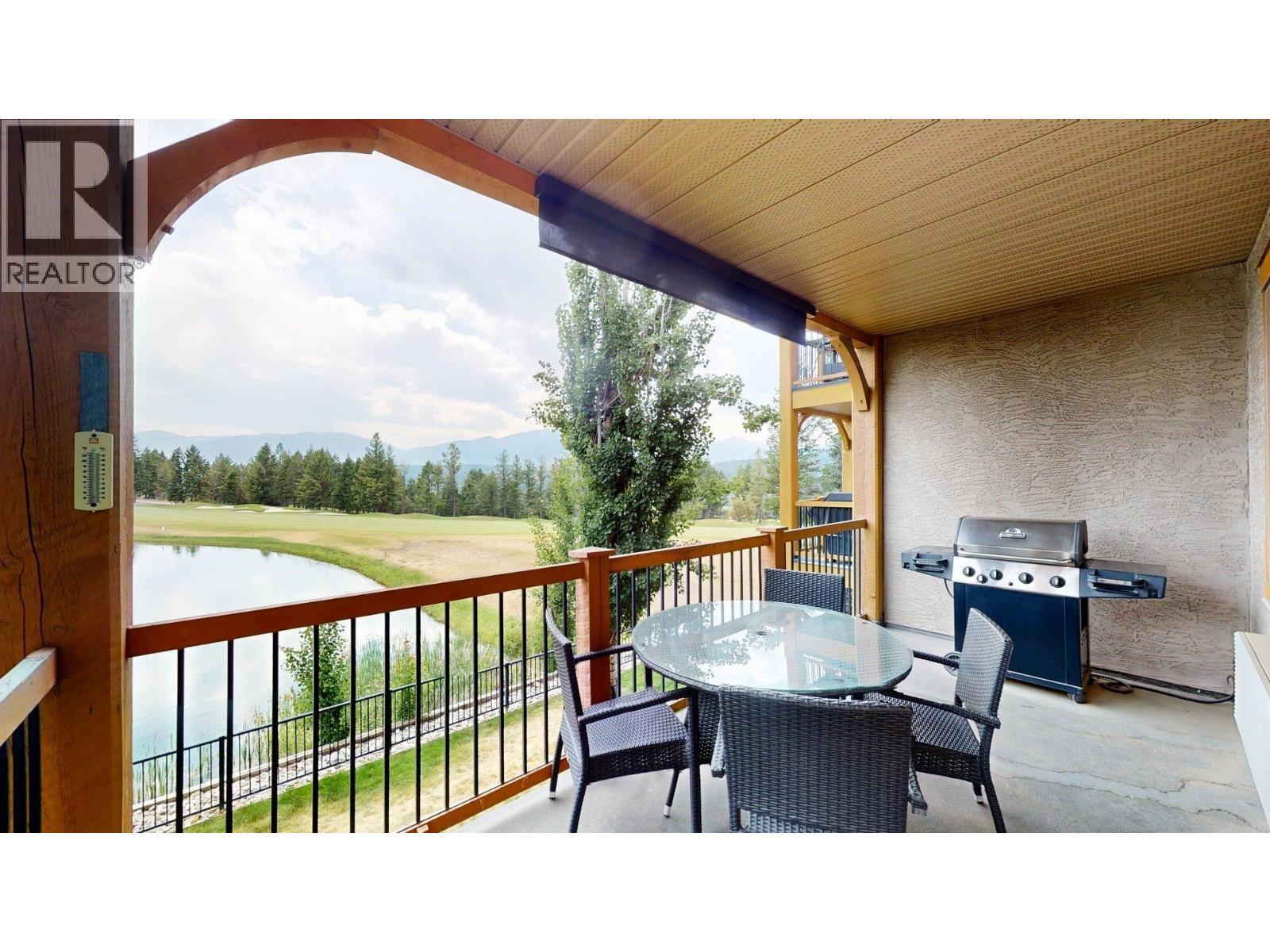 800 Bighorn Boulevard Unit# 825 E, Radium Hot Springs, BC - Outdoor With Exterior