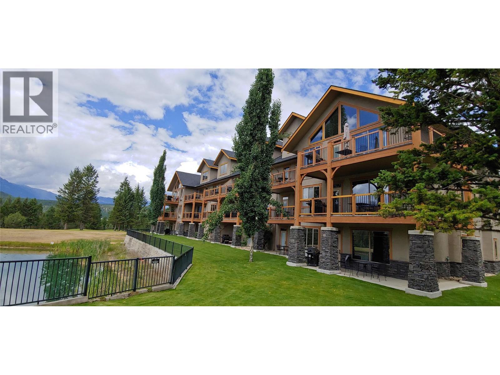 800 Bighorn Boulevard Unit# 825 E, Radium Hot Springs, BC - Outdoor