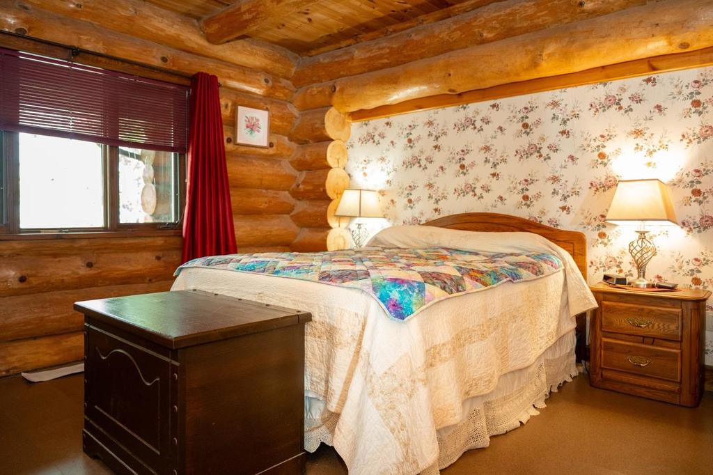 63 Lilypad Bay; I.R. 38A, Kenora, ON - Indoor Photo Showing Bedroom