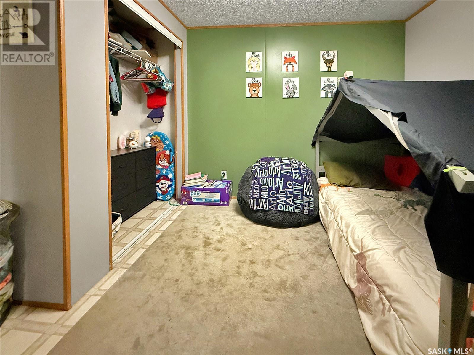 221 Turbantia Street, Esterhazy, SK