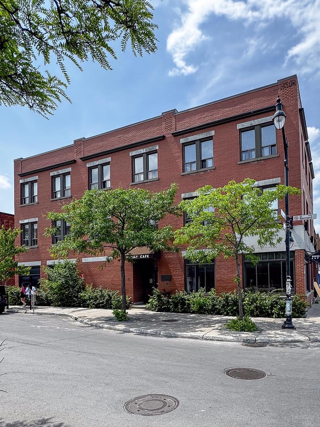 Frontage - 5800 - 5804 Boul. St-Laurent, Montréal (Villeray/Saint-Michel/Parc-Extension), QC - Outdoor