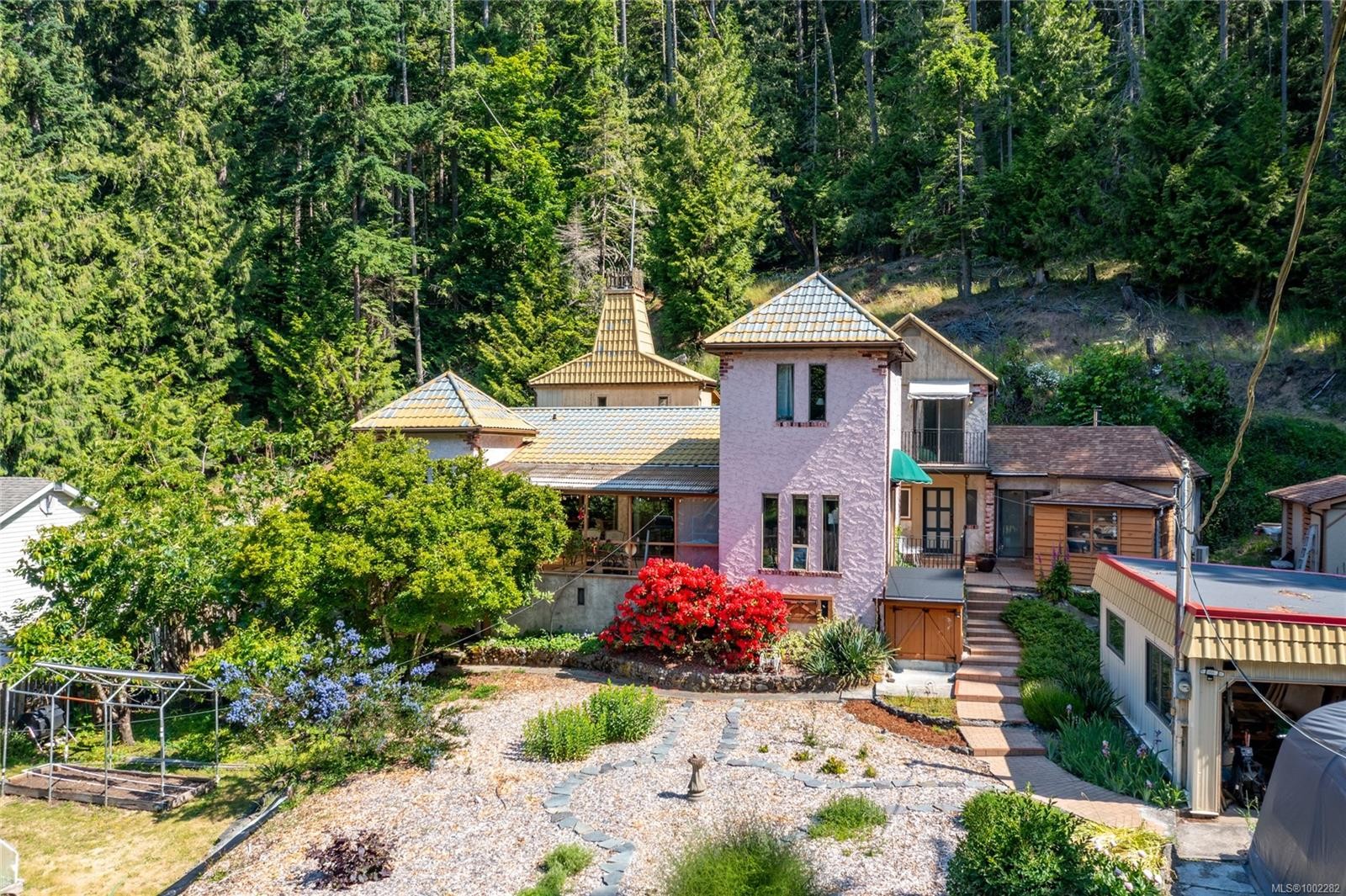 2610 Crowsnest Dr, Pender Island, BC