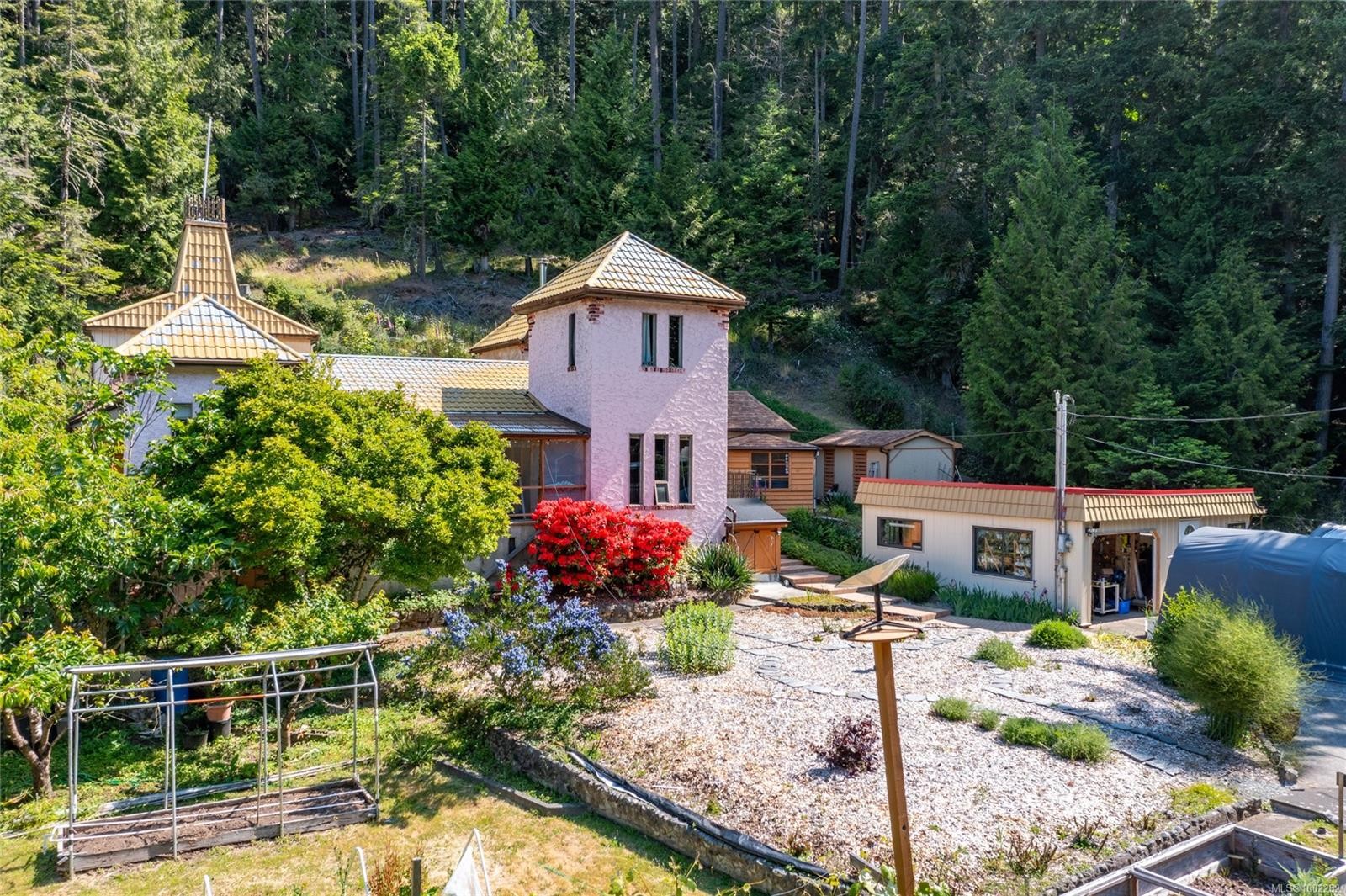 2610 Crowsnest Dr, Pender Island, BC