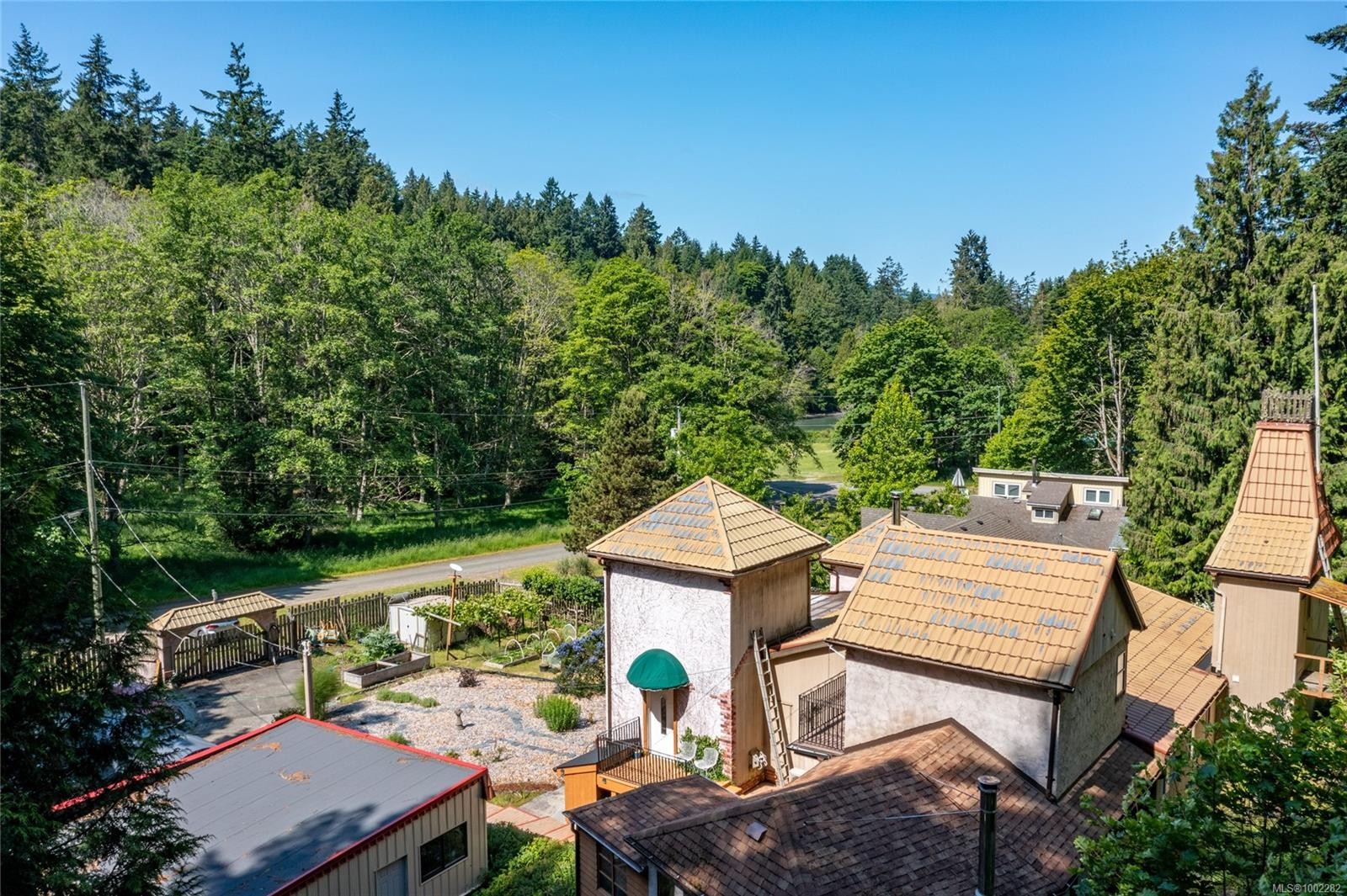 2610 Crowsnest Dr, Pender Island, BC