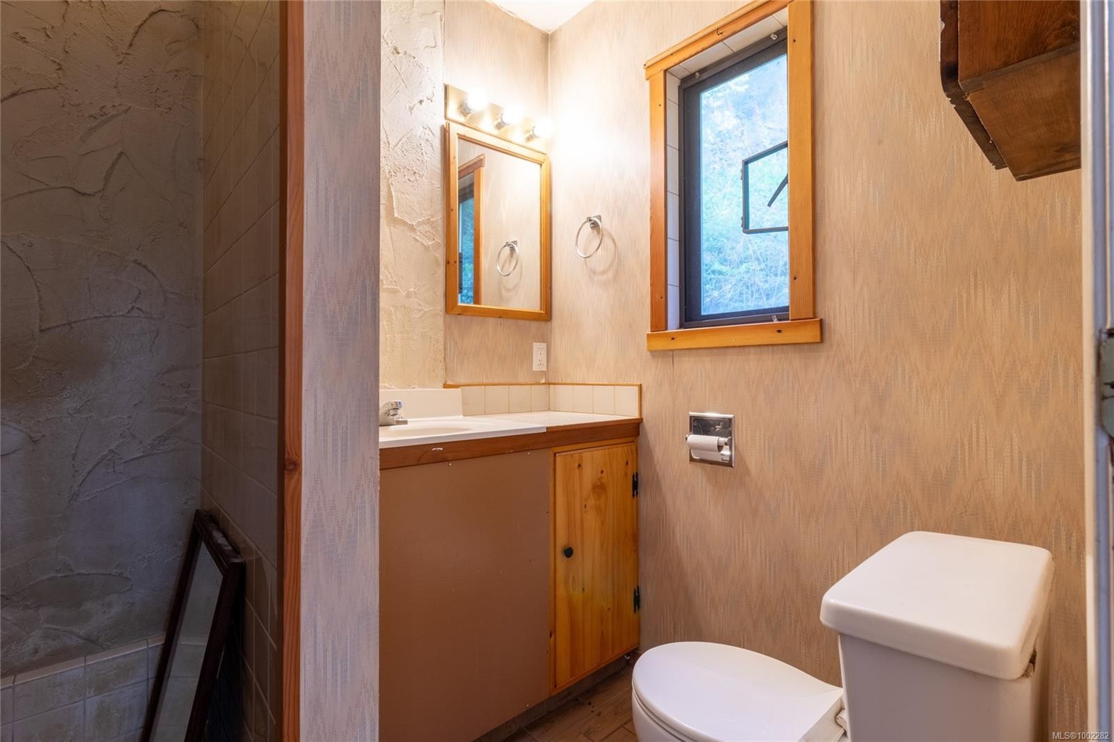 2610 Crowsnest Dr, Pender Island, BC