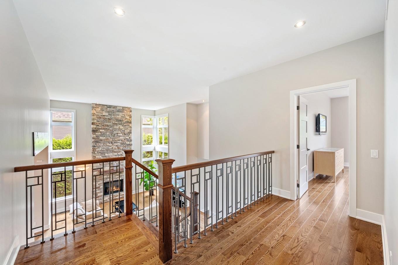 Overall view - 723 Rue Des Passerins, Mont-Saint-Hilaire, QC - Indoor Photo Showing Other Room