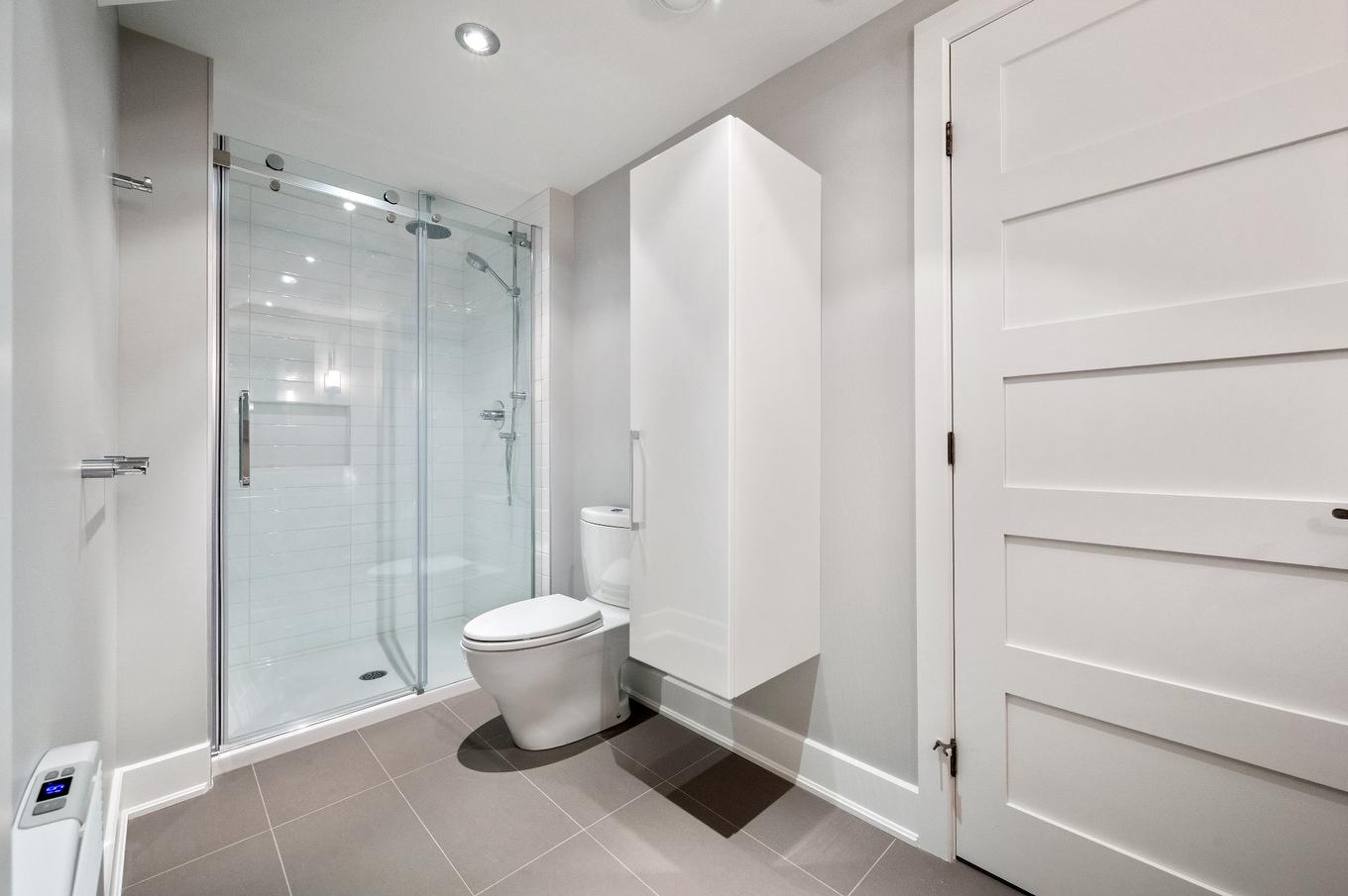 Bathroom - 723 Rue Des Passerins, Mont-Saint-Hilaire, QC - Indoor Photo Showing Bathroom