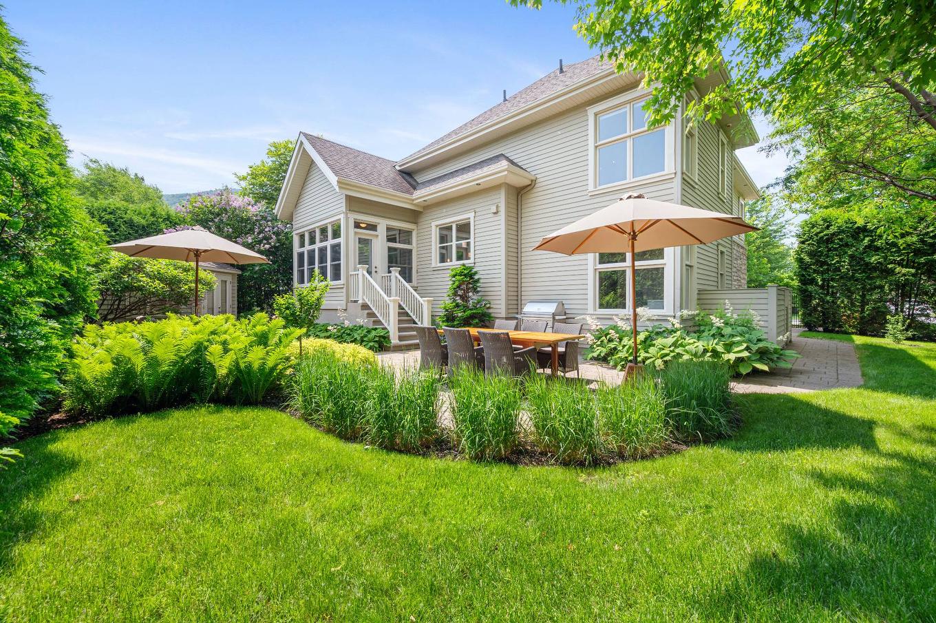 Back facade - 723 Rue Des Passerins, Mont-Saint-Hilaire, QC - Outdoor