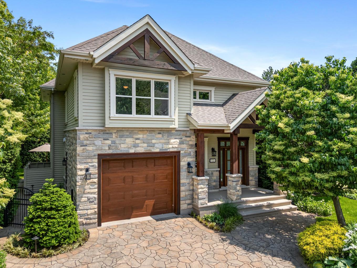 Frontage - 723 Rue Des Passerins, Mont-Saint-Hilaire, QC - Outdoor With Facade