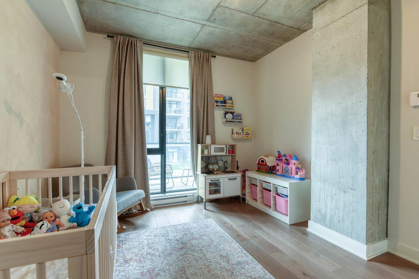 Chambre à coucher - 205-3500 Boul. St-Elzear O., Laval (Chomedey), QC - Indoor