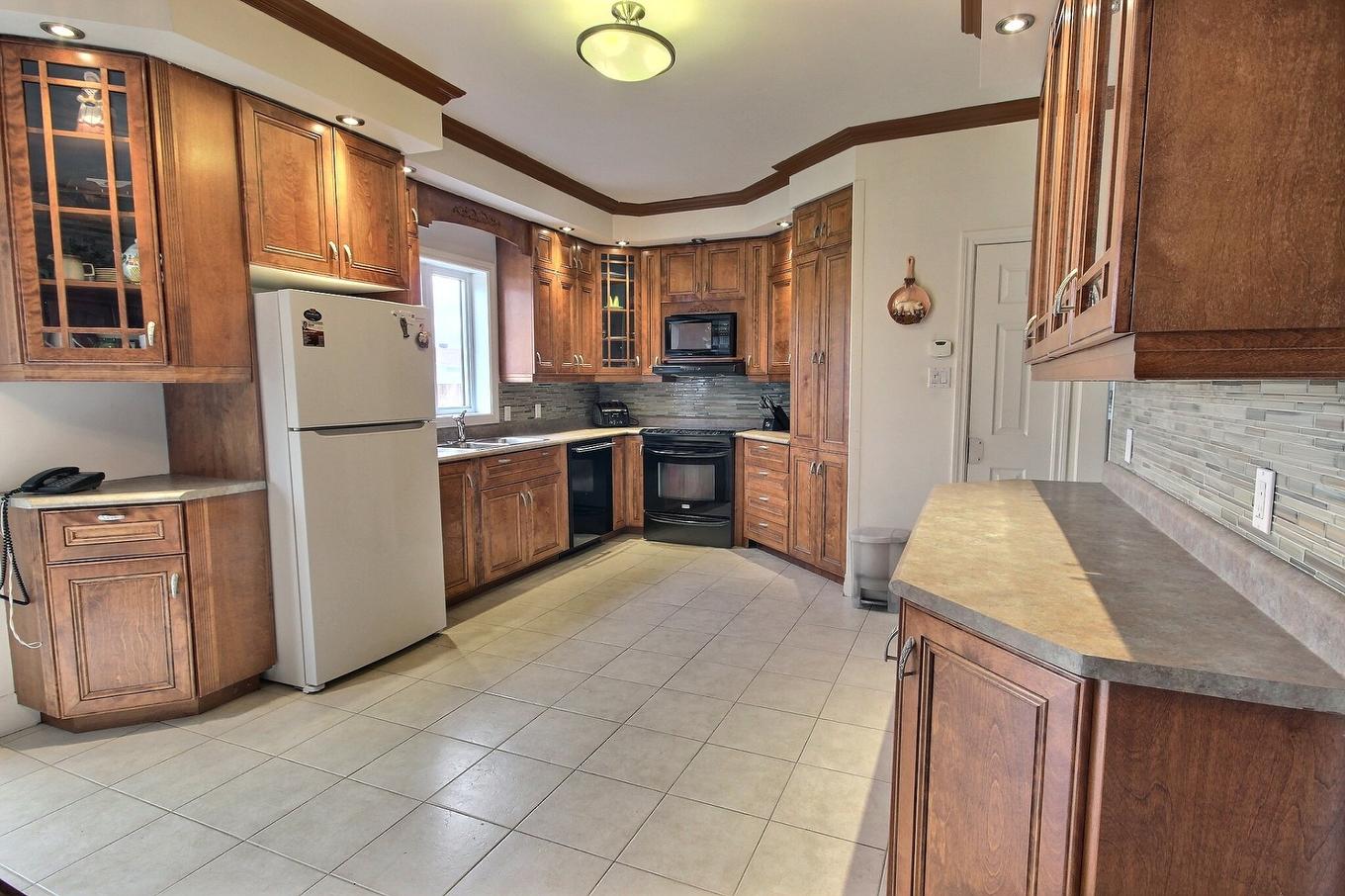 Cuisine - 149 Rue Lauzon, Rouyn-Noranda, QC - Indoor Photo Showing Kitchen
