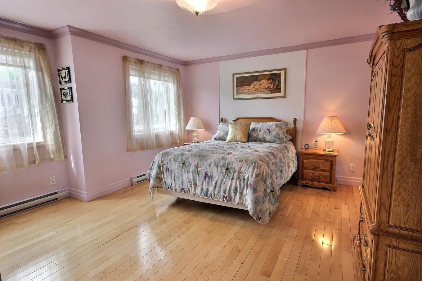 Chambre à coucher principale - 149 Rue Lauzon, Rouyn-Noranda, QC - Indoor Photo Showing Bedroom