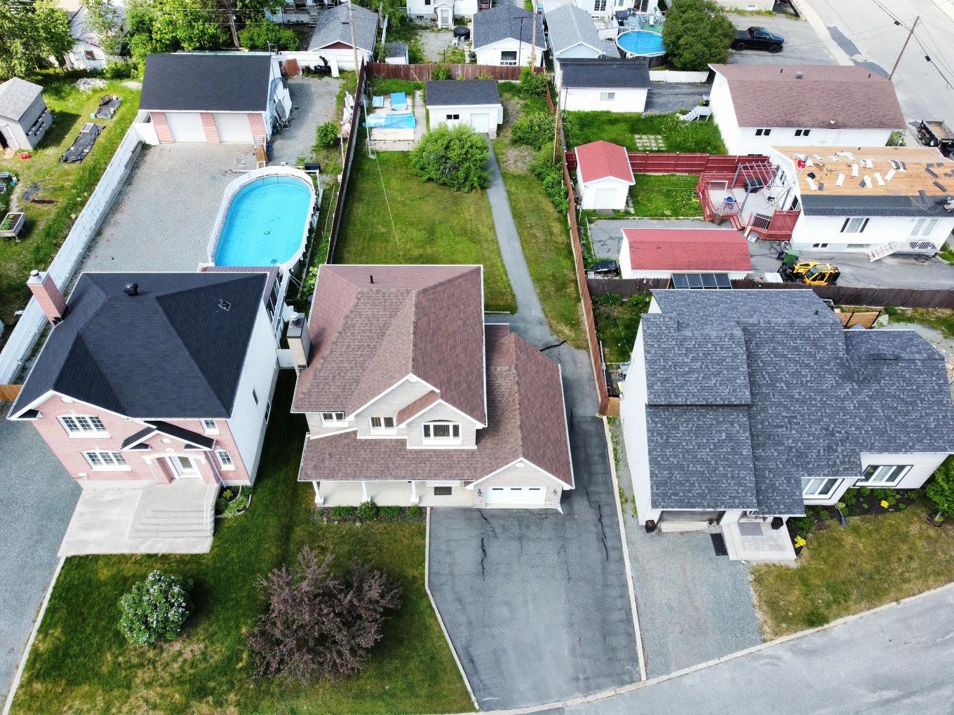 Vue d'ensemble - 149 Rue Lauzon, Rouyn-Noranda, QC - Outdoor With Above Ground Pool With View
