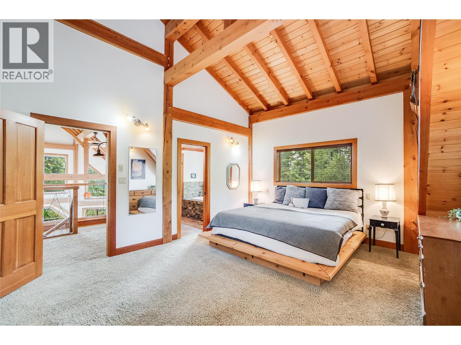 3802 Aaron Road, Nelson, BC - Indoor Photo Showing Bedroom