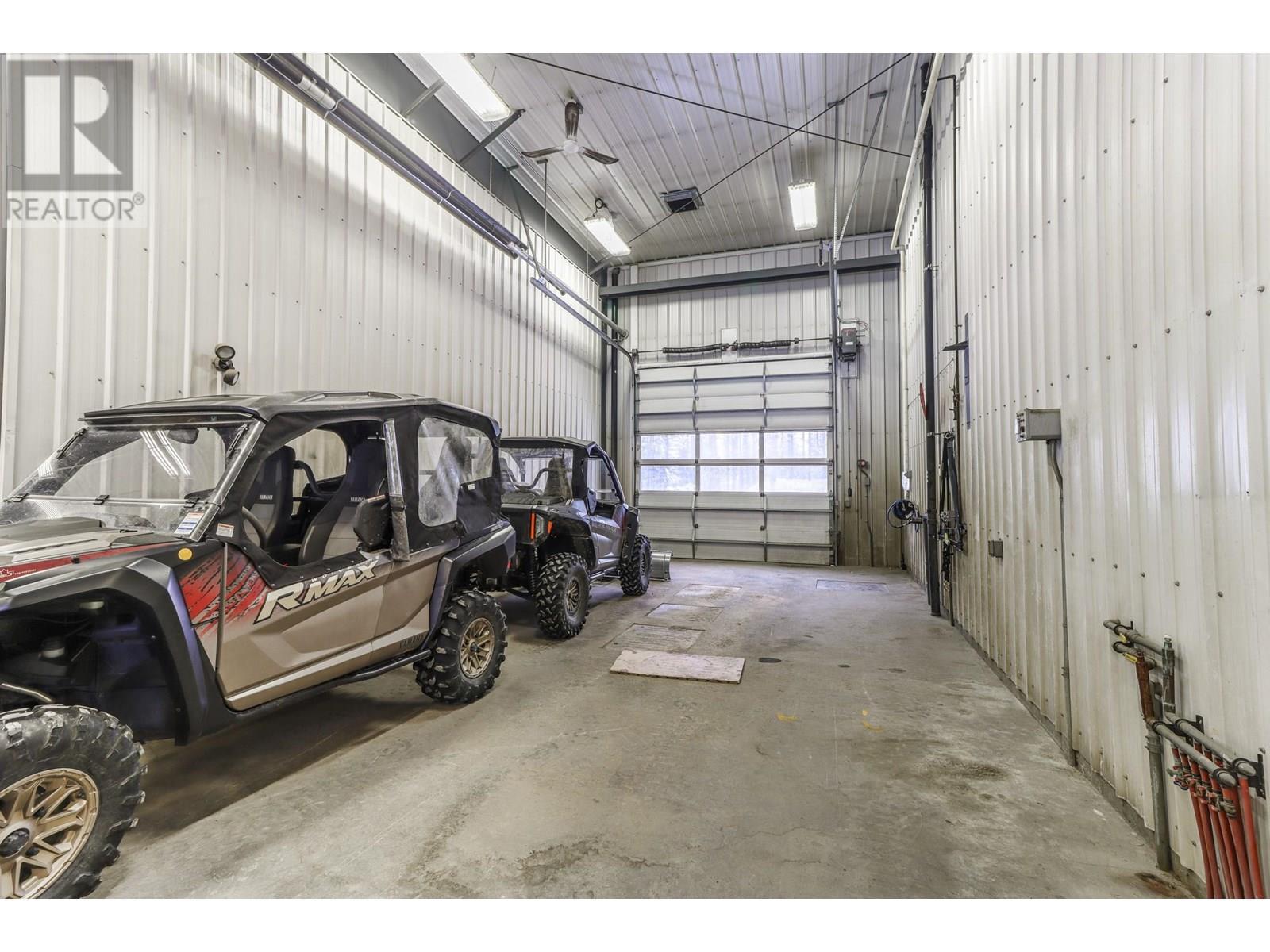 1142 304Th Street, Marysville, BC