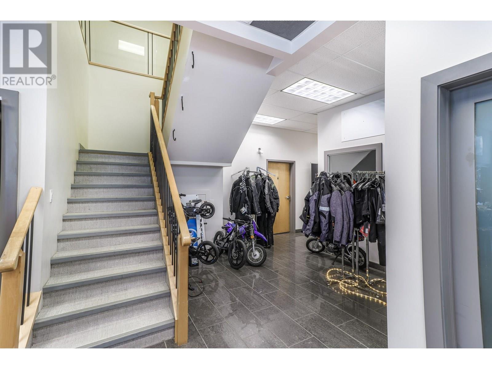 1142 304Th Street, Marysville, BC