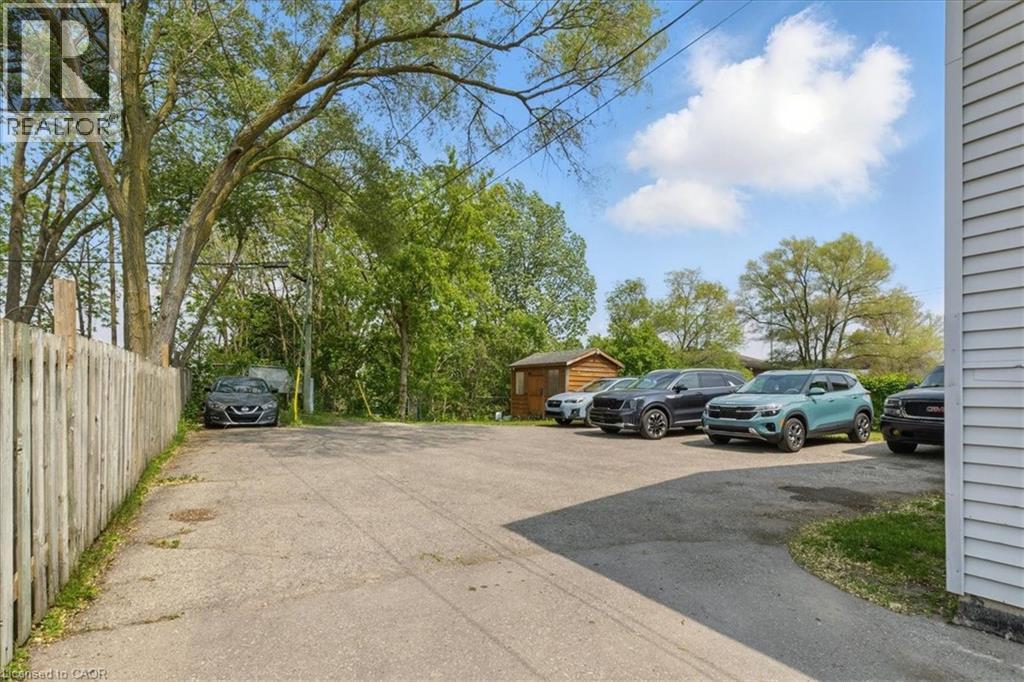 839 Stirling Avenue S, Kitchener, ON - Outdoor